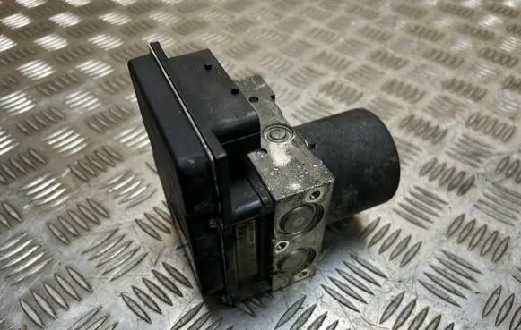 BMW 5 E60 E61 ABS Pump 6768727 6768729 3451676872701