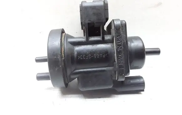 Mercedes-Benz S W220 Turbo solenoid valve A0005450527