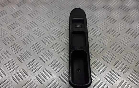 Peugeot 307 Quarter vent window switch 96351625XT