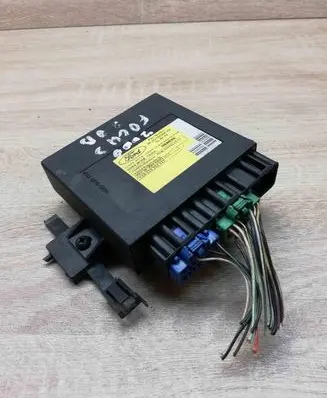 Ford Focus Comfort/convenience module 98AG15K600KB 5WK48620B