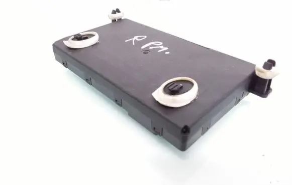Mercedes-Benz E W211 Door control unit/module 2118208285 8600989 S312744