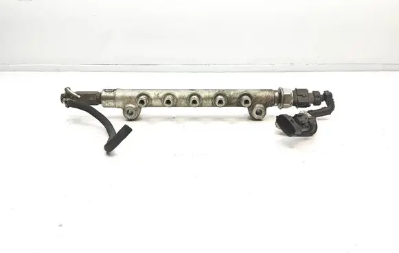 Opel Astra J Fuel main line pipe 55570022 35640022 11R46256