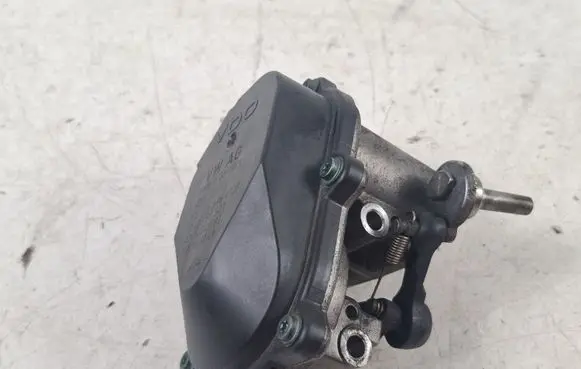 Volkswagen Golf VI Intake manifold valve actuator/motor 03L129086