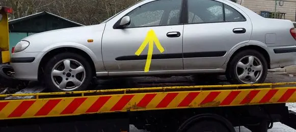 Nissan Almera N16 Front door window glass four-door