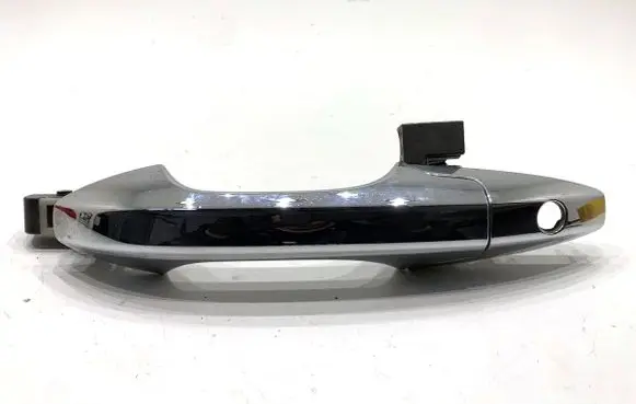 Honda CR-V Front door exterior handle 