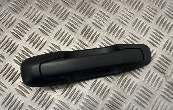 Suzuki Grand Vitara I Front door exterior handle 8281056D00