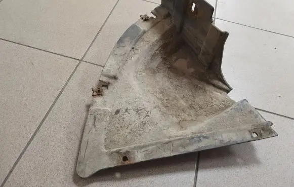 Iveco Daily 4th gen Front bumper corner part panel trim 