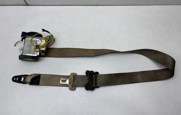 Volkswagen Touareg I Front seatbelt 7L0857705C