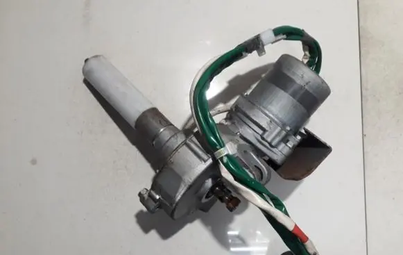 Toyota Prius (XW30) Power steering pump 1624028813