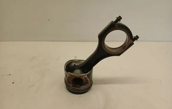 Mercedes-Benz C W205 Piston with connecting rod 65100 21090 8348Y
