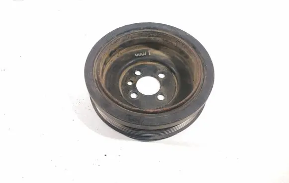 Volkswagen PASSAT B6 Crankshaft pulley 03G105243C