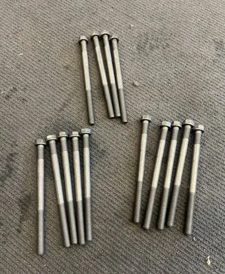BMW 5 G30 G31 G38 Cylinder head bolts 11118506663 8506663