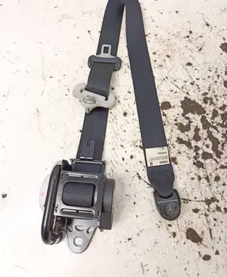Nissan Pulsar Front seatbelt 627789100B 23091116 084X090RH