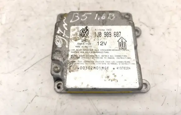 Volkswagen PASSAT B5 Airbag control unit/module 1J0909607 5WK4199