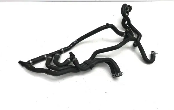 Volvo XC40 Engine coolant pipe/hose 32339364