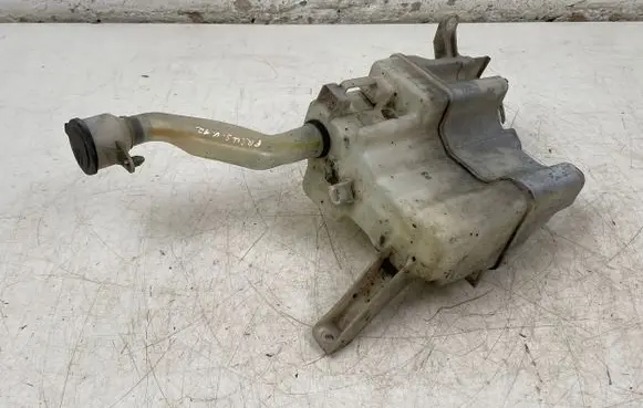 Toyota Prius+ (ZVW40) Lamp washer fluid tank 