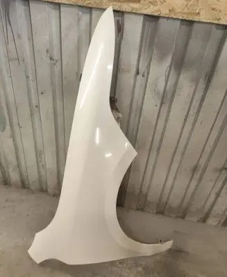 Skoda Superb B6 (3T) Fender