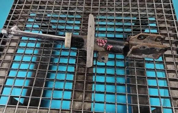 Peugeot 308 Front shock absorber/damper 9816394780 IMPRK1582261