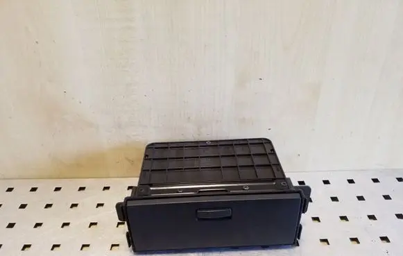 Chevrolet Captiva Glove box