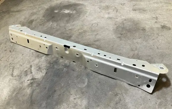 Opel Insignia A Top upper radiator support slam panel