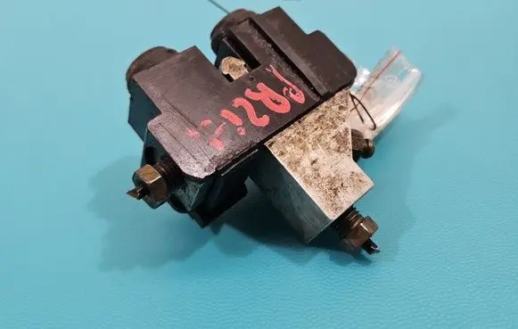 Citroen C5 Air suspension valve block IMPRK1495636