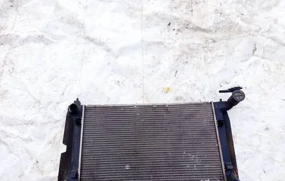 Toyota Avensis T250 Coolant radiator 
