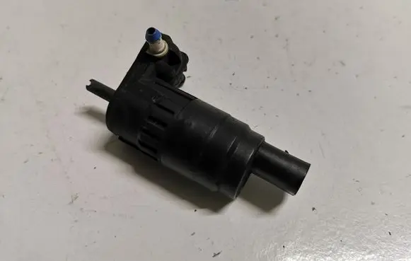 Audi A3 S3 8P Windscreen/windshield washer pump