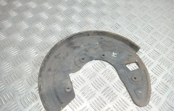 Volkswagen PASSAT B5.5 Front brake disc dust cover plate 