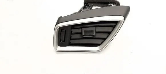Nissan Qashqai Dashboard air vent grill cover trim 687614EA0A