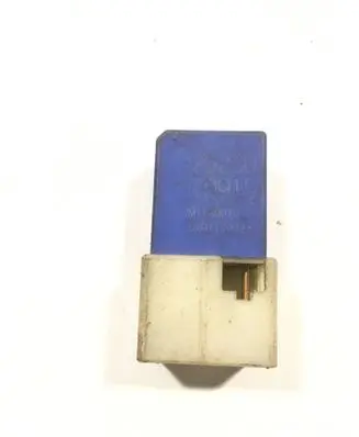 Nissan X-Trail T30 Hazard warning light relay 79915 25230 0207170227