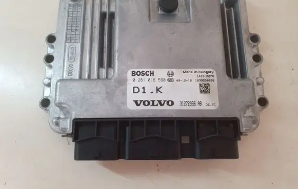 Volvo C30 Engine control unit/module 31272996AB