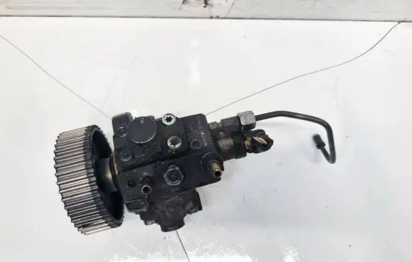 Alfa Romeo 159 Fuel injection high pressure pump 55205935 0445010150