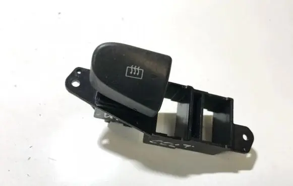 Mitsubishi Colt Windscreen/window heater switch