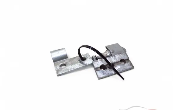 BMW 5 E39 Front door upper hinge 