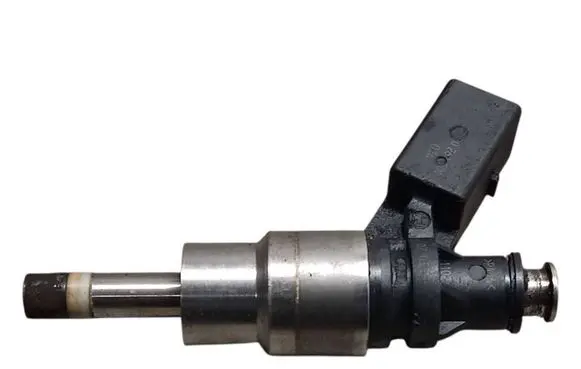 Volkswagen PASSAT B6 Fuel injector 06F906036 0261500014