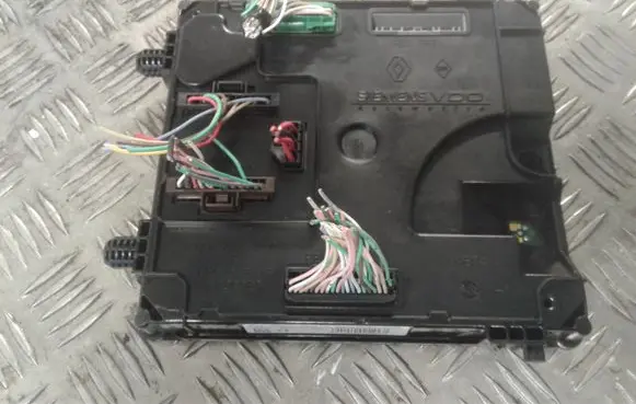 Renault Laguna III Comfort/convenience module 284B10037R A2C53186521