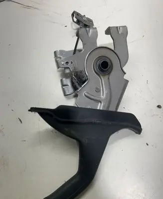 KIA Sportage Handbrake/parking brake lever assembly 73A64