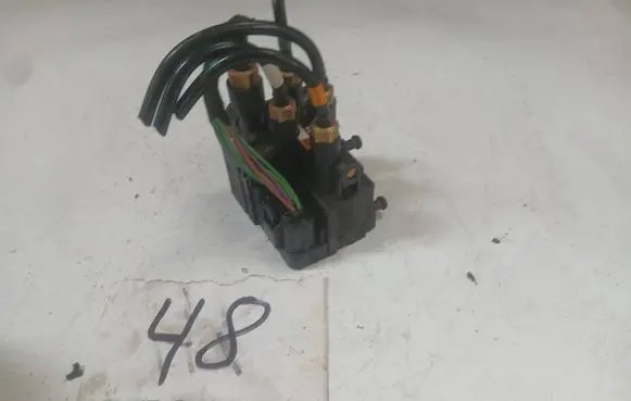 Land Rover Range Rover L405 Air suspension valve block CPLA5B710BC