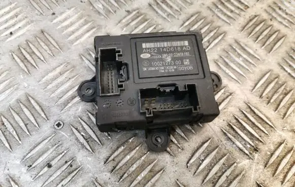 Jaguar XF X250 Door control unit/module AH2214D618