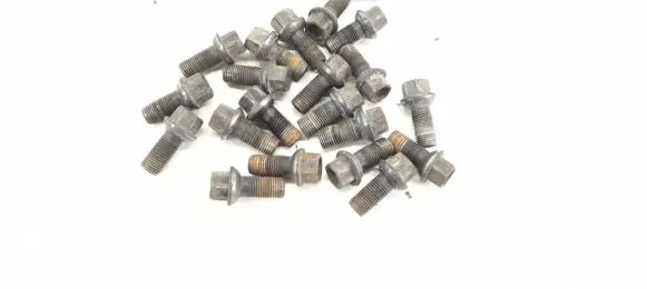 Mercedes-Benz R W251 Nuts/bolts 14MM