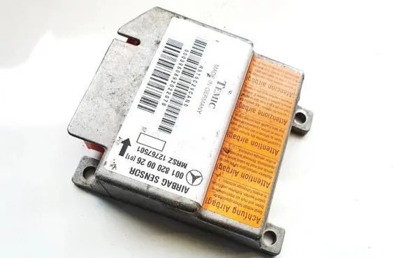Mercedes-Benz E W210 Airbag control unit/module 0018200026 mrsz12767501