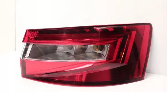 Skoda Superb B8 (3V) Rear/tail lights 