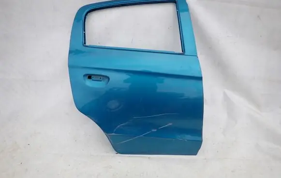Mitsubishi Space Star Rear door