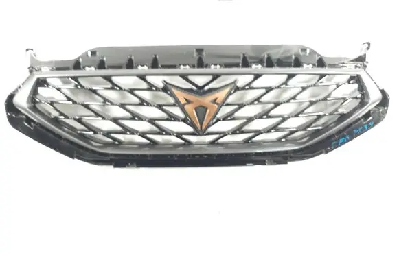 Seat Leon IV Front bumper upper radiator grill