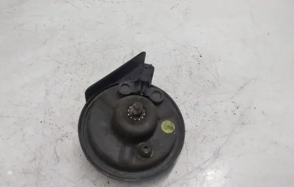 BMW 5 E60 E61 Horn signal 0092018