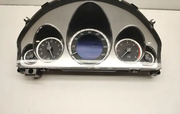 Mercedes-Benz E W212 Speedometer (instrument cluster) A2129004313