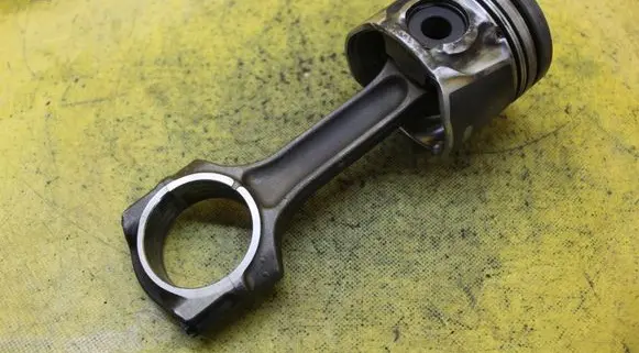Peugeot Boxer Piston with connecting rod 383
