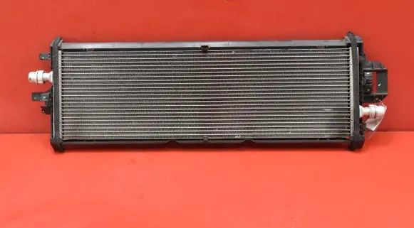 Tesla Model 3 Coolant radiator 1077082-00-C
