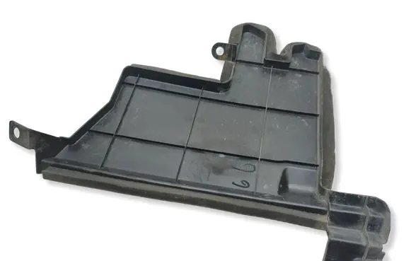 Nissan Leaf II (ZE1) Radiator cooling fan shroud 921845SH0A