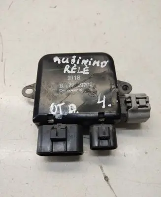 Mitsubishi Outlander Coolant fan relay 8282120280